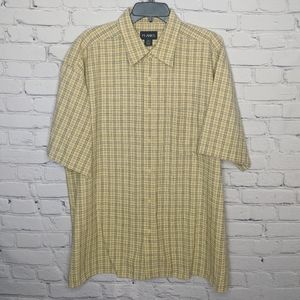 🎉 3 for 15 EUC short sleeves button down shirt